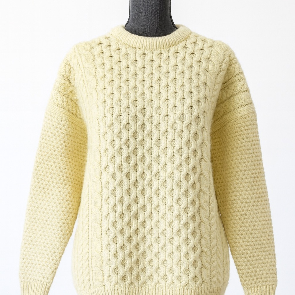 Mackinnon of Scotland Cream Wool Sweater, Classic Aran Knit Sweater, Size XL